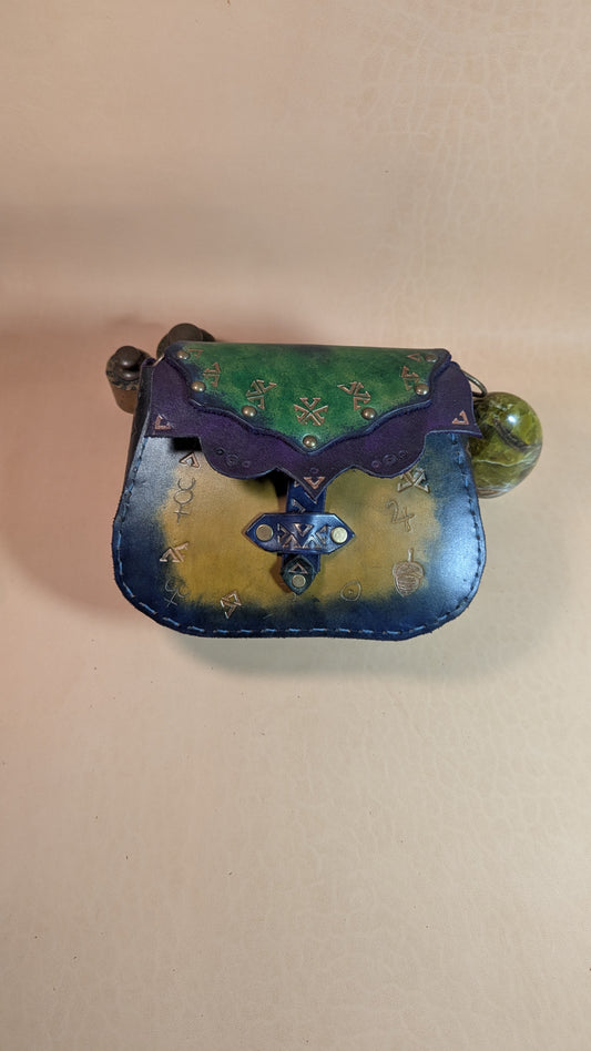 Escarcelle en cuir – Modèle “alchimiste"